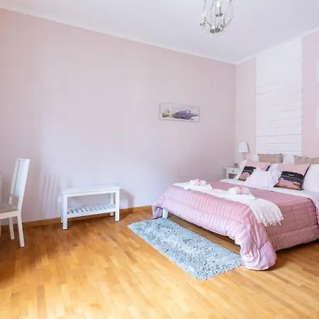 Florje House Apartament *