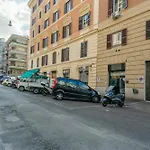 Florje House Rom