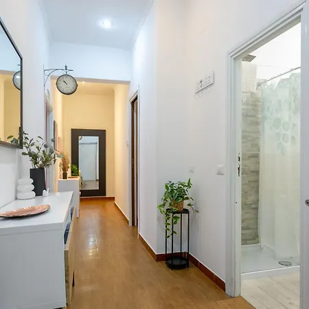 Florje House Rom