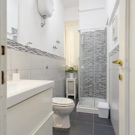Daire Florje House Roma