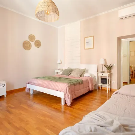 Florje House Daire Roma