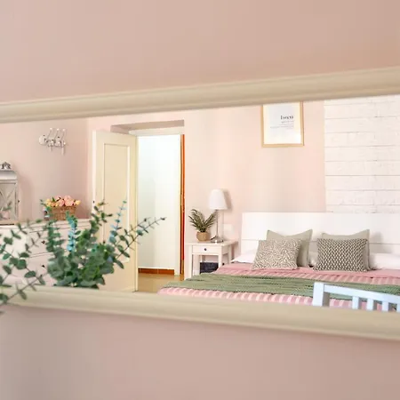 Florje House *