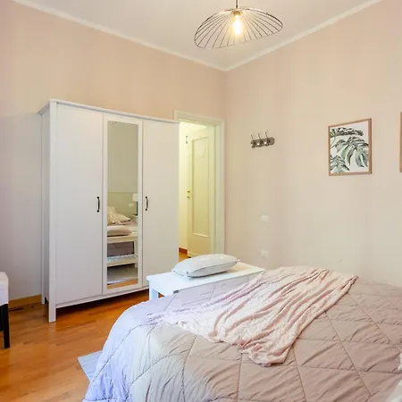 Daire Florje House *